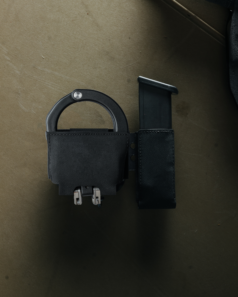 POUCHES